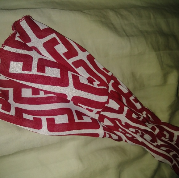 Top - Picture 2 of 3